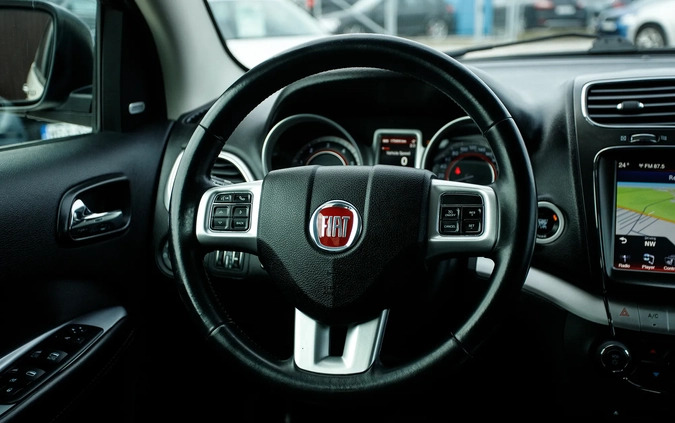Fiat Freemont cena 59900 przebieg: 175000, rok produkcji 2015 z Tarnowskie Góry małe 742